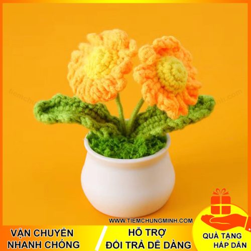 chau hoa cuc mau vang 2 bong moc len handmade