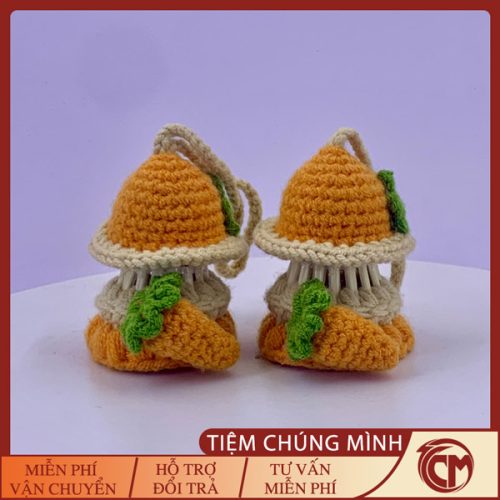 Móc khóa cầu lông thỏ cà rốt bằng len Handmade