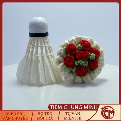 Bó hoa hồng mini móc len từ quả cầu lông