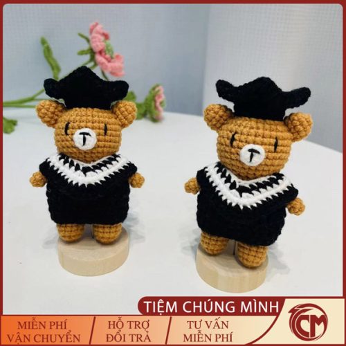 Gấu len tốt nghiệp