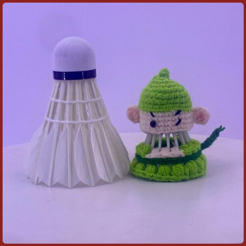 Móc khóa cầu lông Zoro đan len