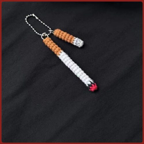Móc khóa điếu thuốc đan len Handmade