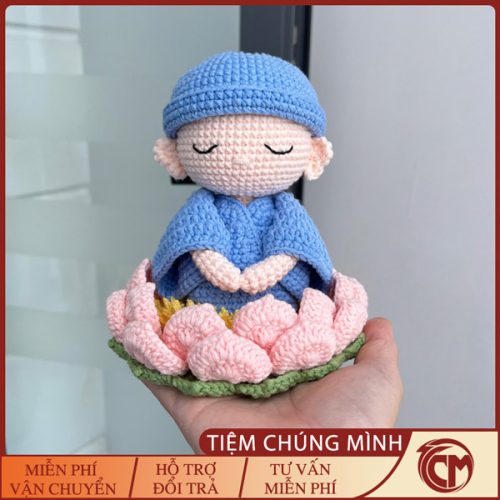 Chú tiểu ngồi thiền đan len Handmade