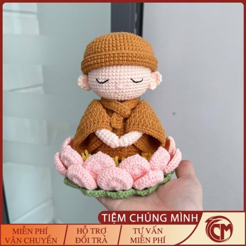 Chú tiểu ngồi thiền đan len Handmade