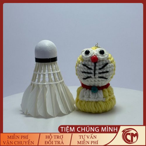 Móc khóa cầu lông Doremon đan len