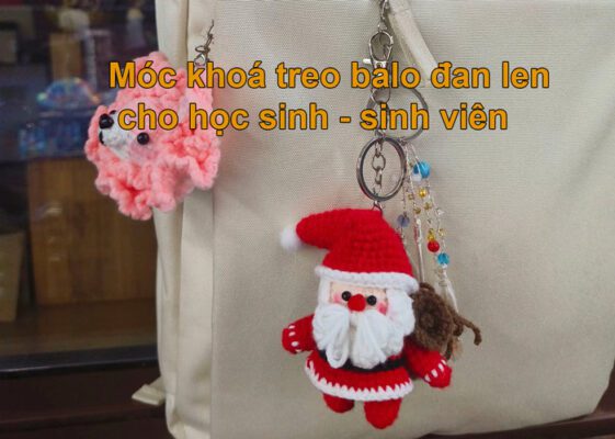 Móc khoá treo balo đan len